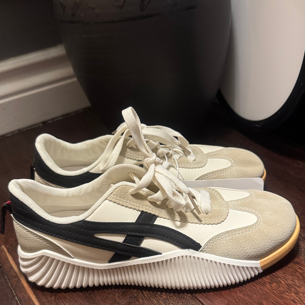 Women's Cream and Black Sneakers